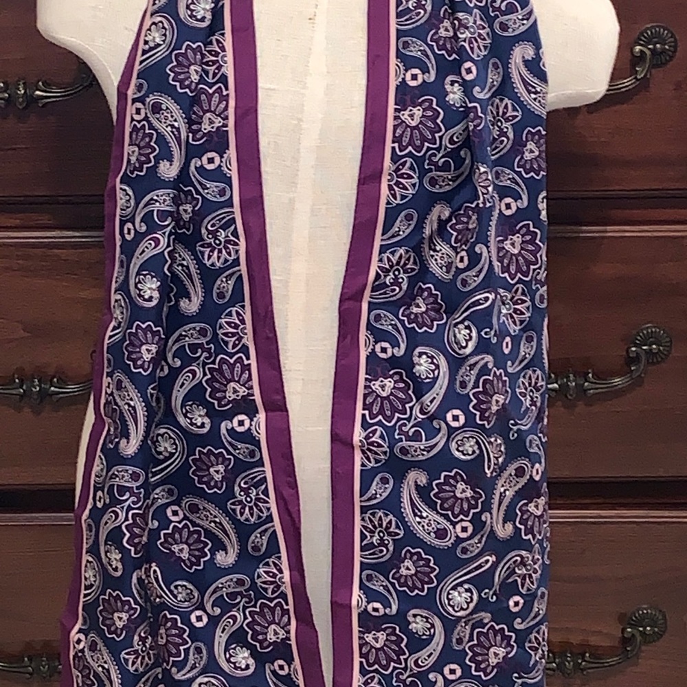 Chase scarf silky
